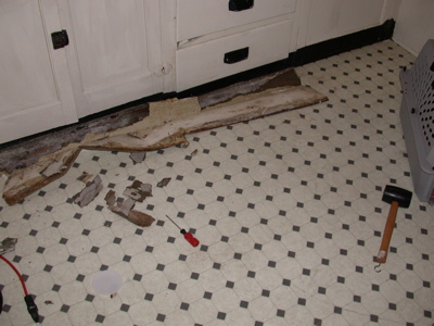kitchenfloor.jpg