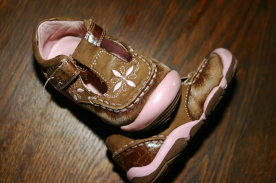 firstshoes1.jpg